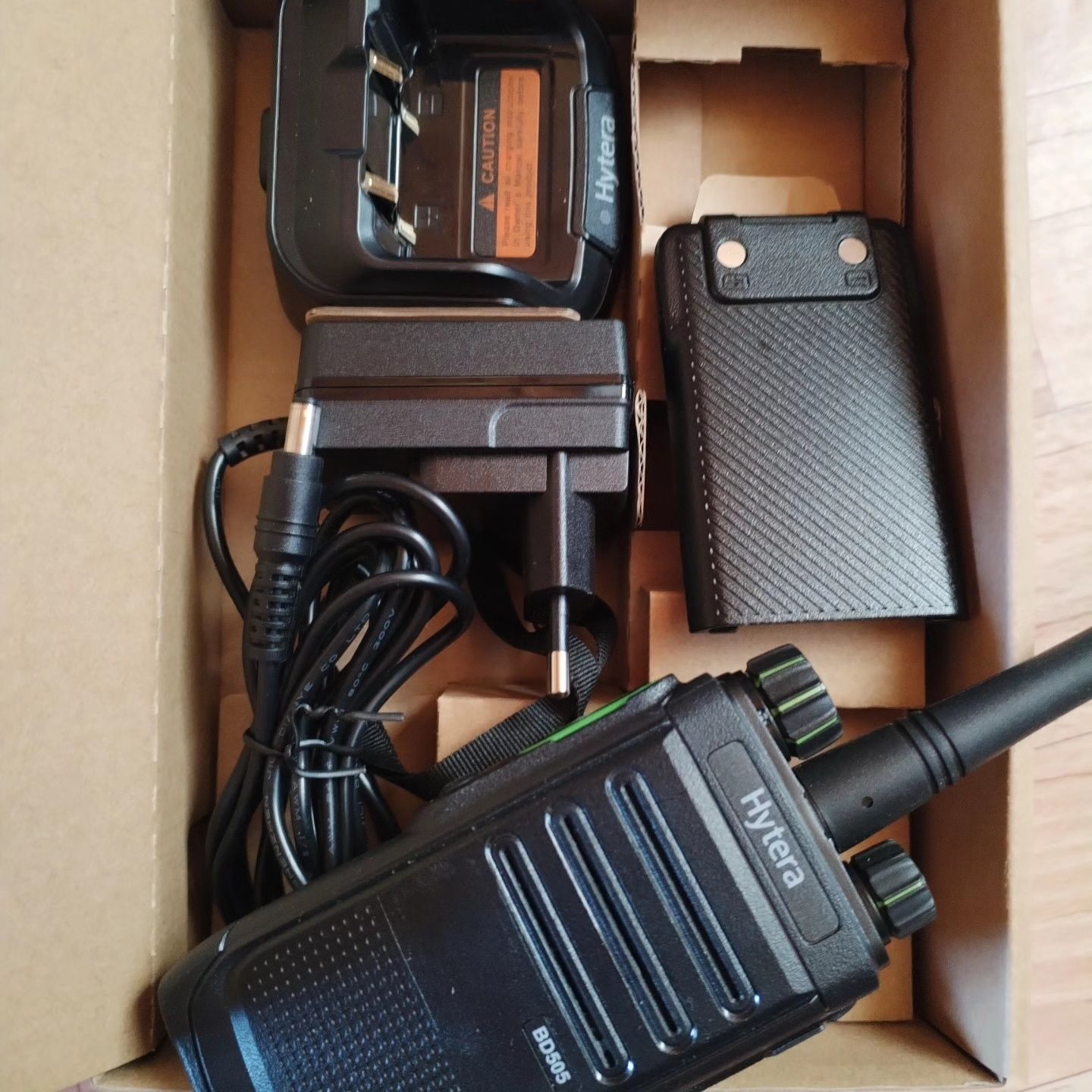 Продам радиостанции HYT TC-508, HYT TC-320, HYTERA Bd-305, vertex