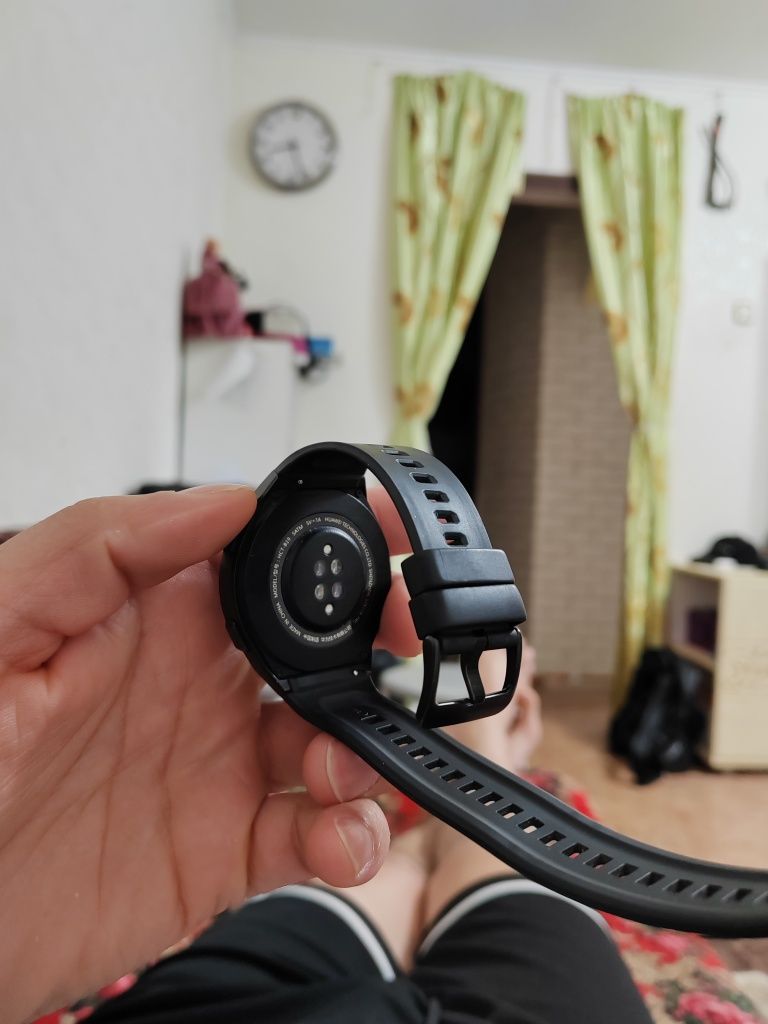 Смарт чесы  HUAWEI