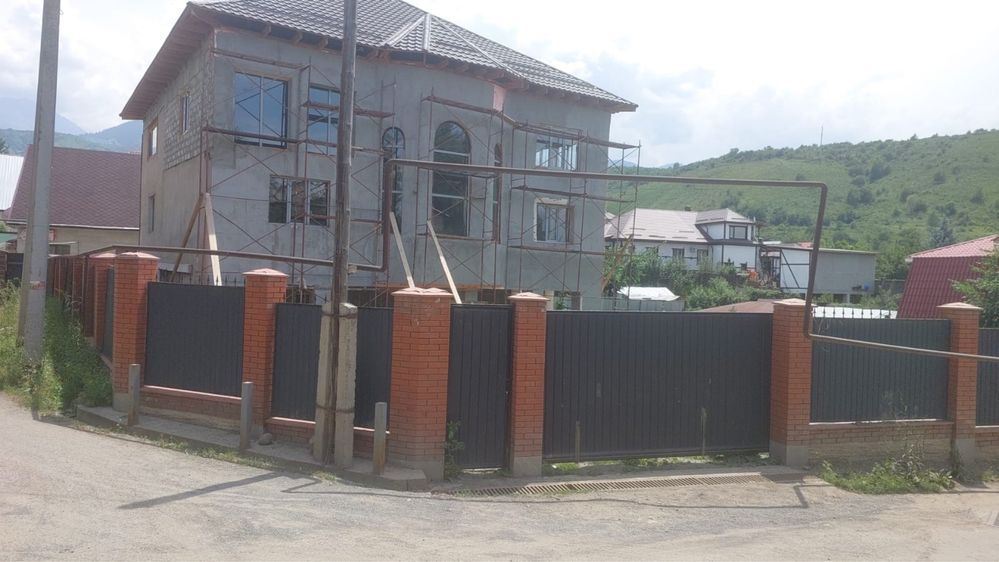 Строительные леса с колесами в аренду с доставкой