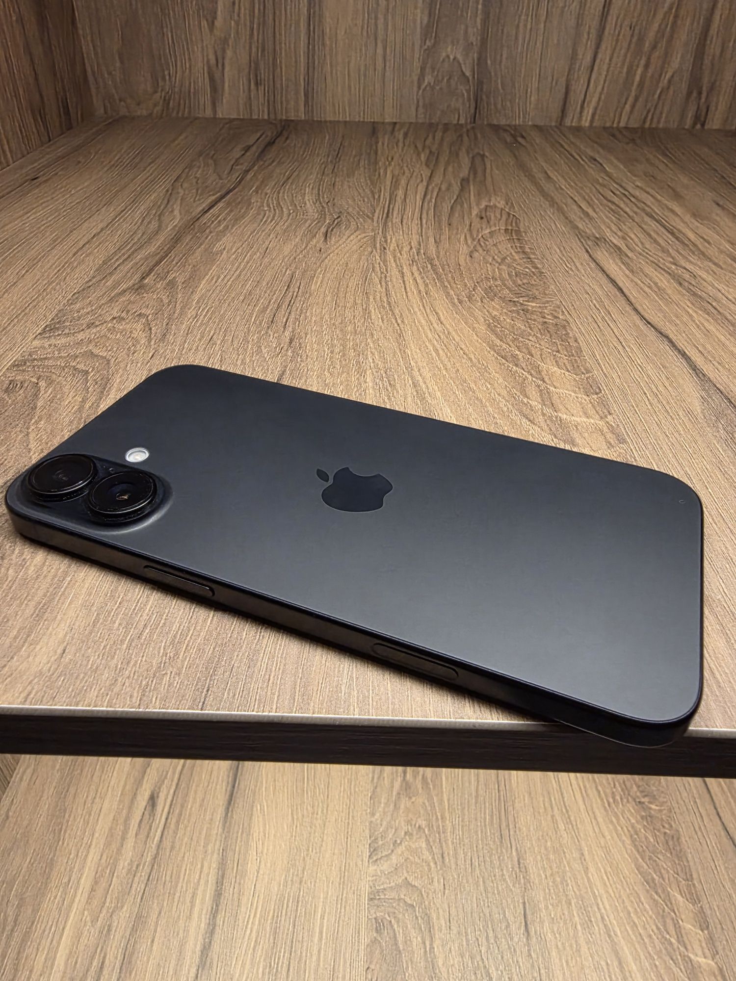 IPhone 16 plus 256 black EAC