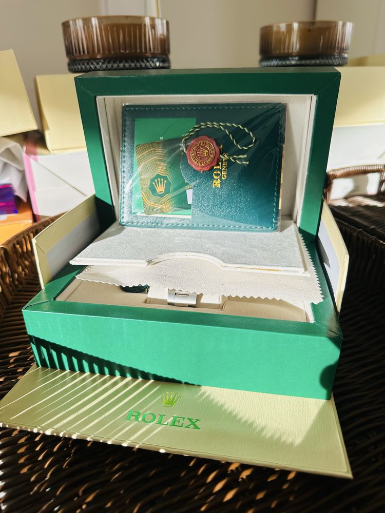 Rolex submariner green