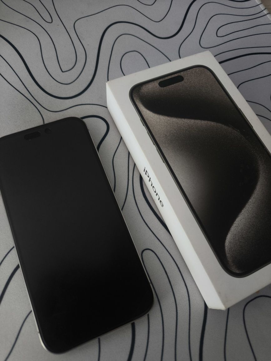 Продается Iphone 15 pro