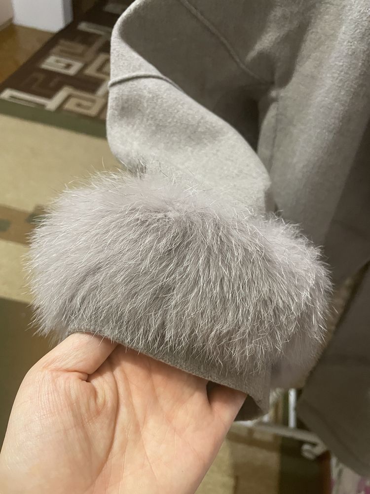 Продается пальто