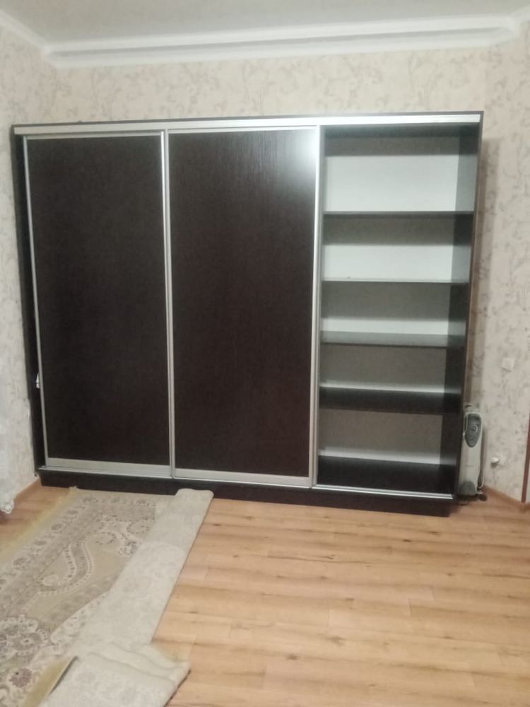 Продаем шкаф купе в хорошем состоянии!!! Очень большой, вместительный!