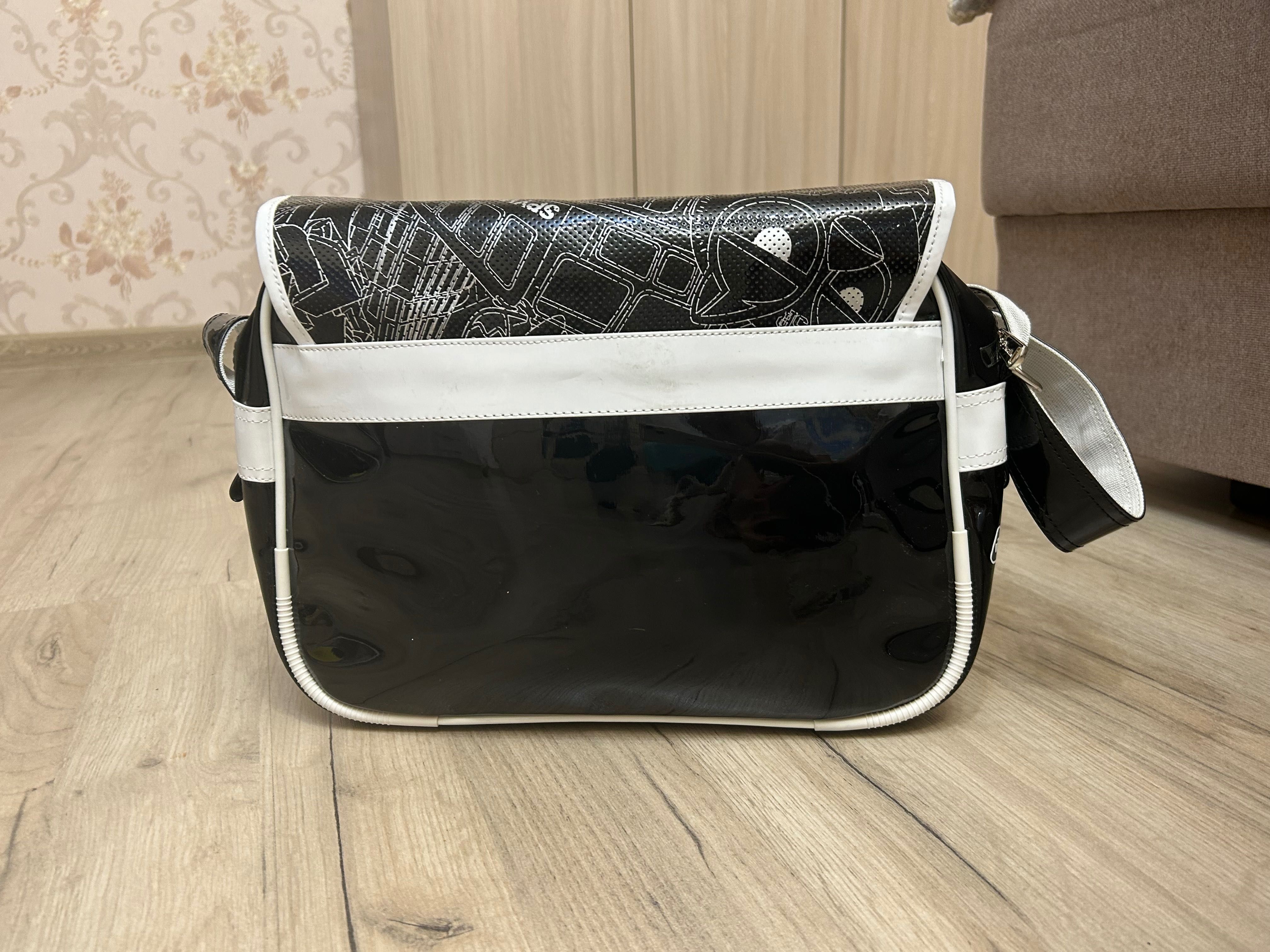 Продам портфель в школу