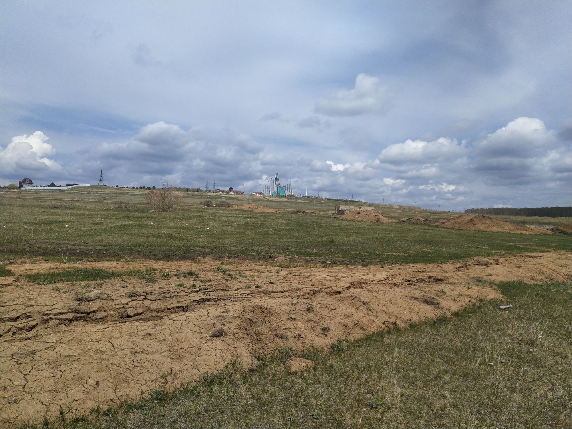 Продам 10 соток земли мкр Заречный