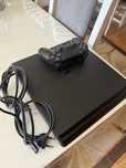Продаю PS4 Slim 400Гб