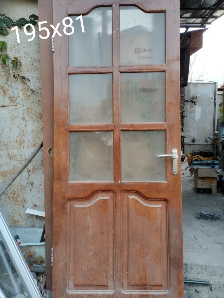 Продам межкомнатные двери