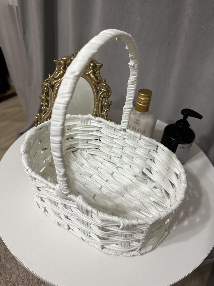 Корзинка плетенная