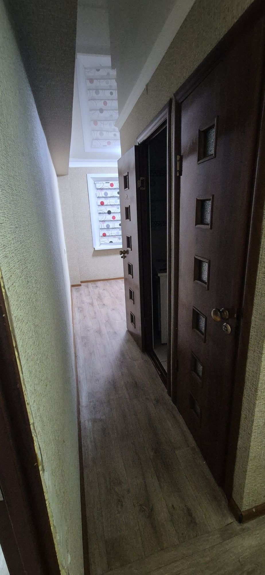Продам 2 ком квартиру. Сабитова 24 .1 мкр. 4 этаж