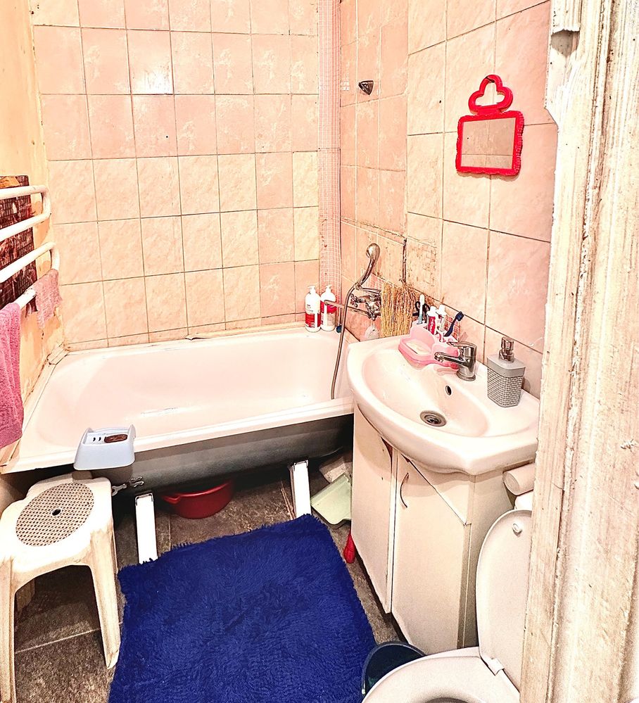 Продам 2-комнатную квартиру