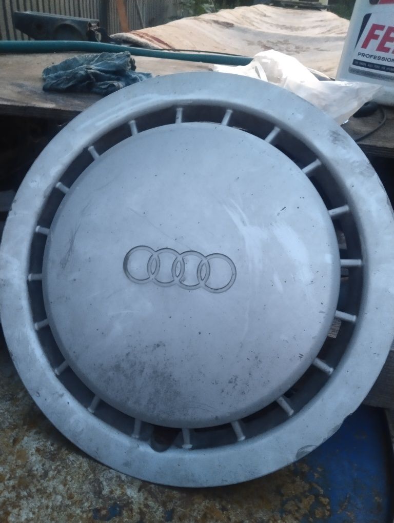Продам колпак Ауди R14 оригинал