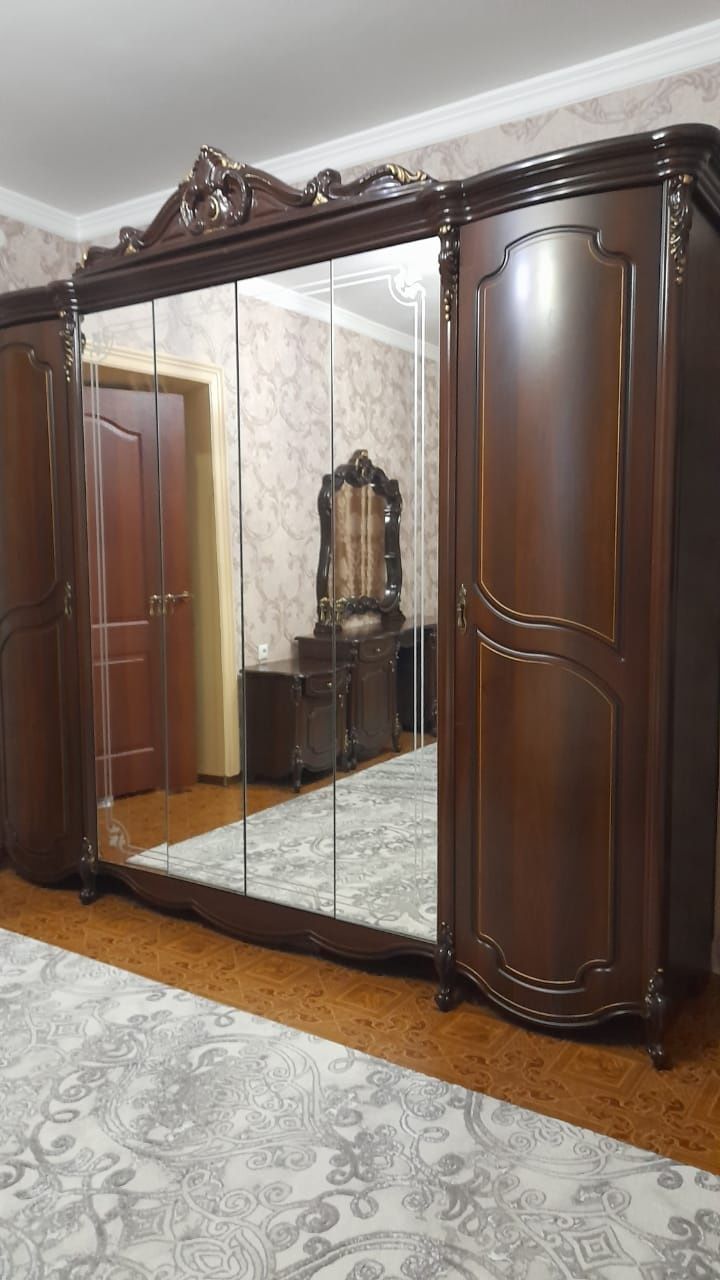 Спальный гарнитур