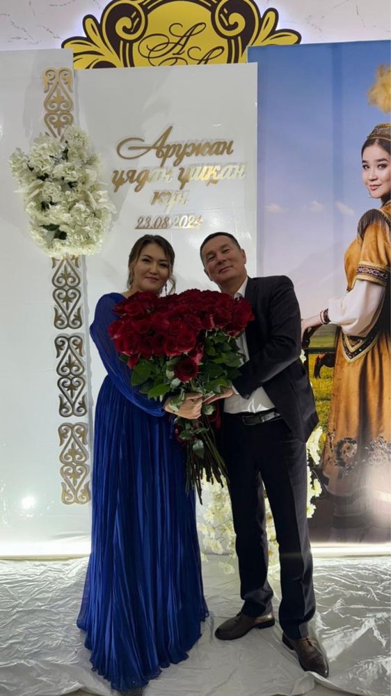 Платье с карсетом