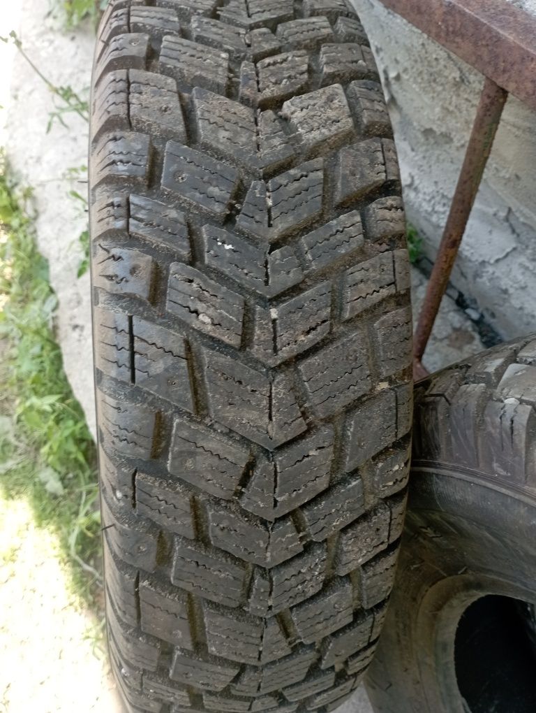 Продам резину на 14