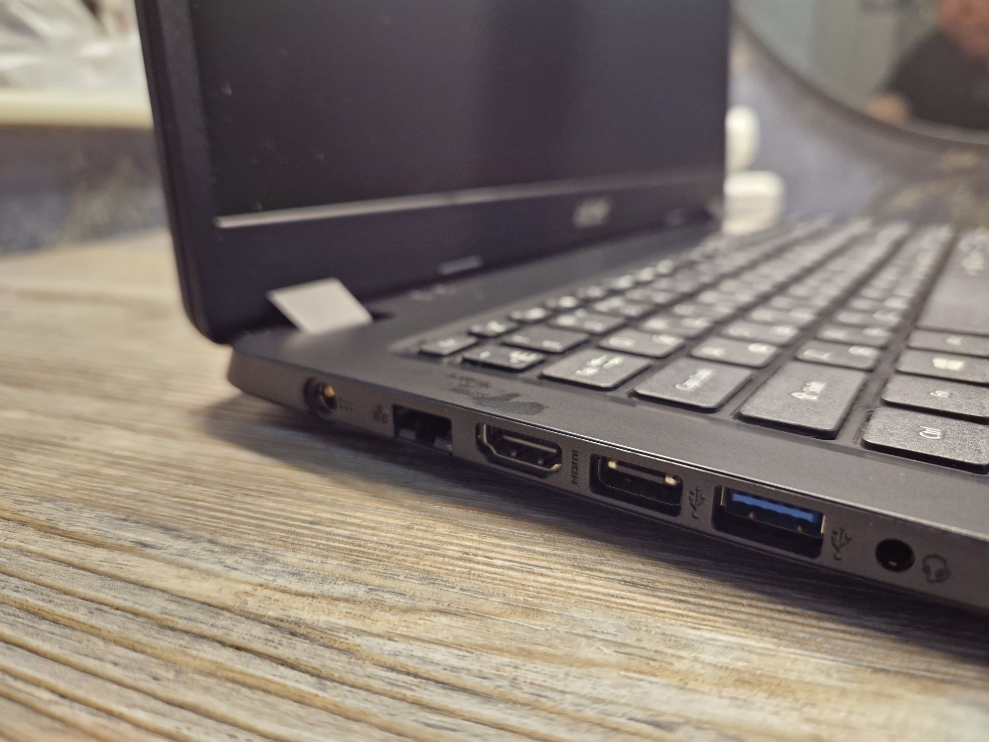 Ноутбук Corei3 Acer состояние хорошее есть 4 шт