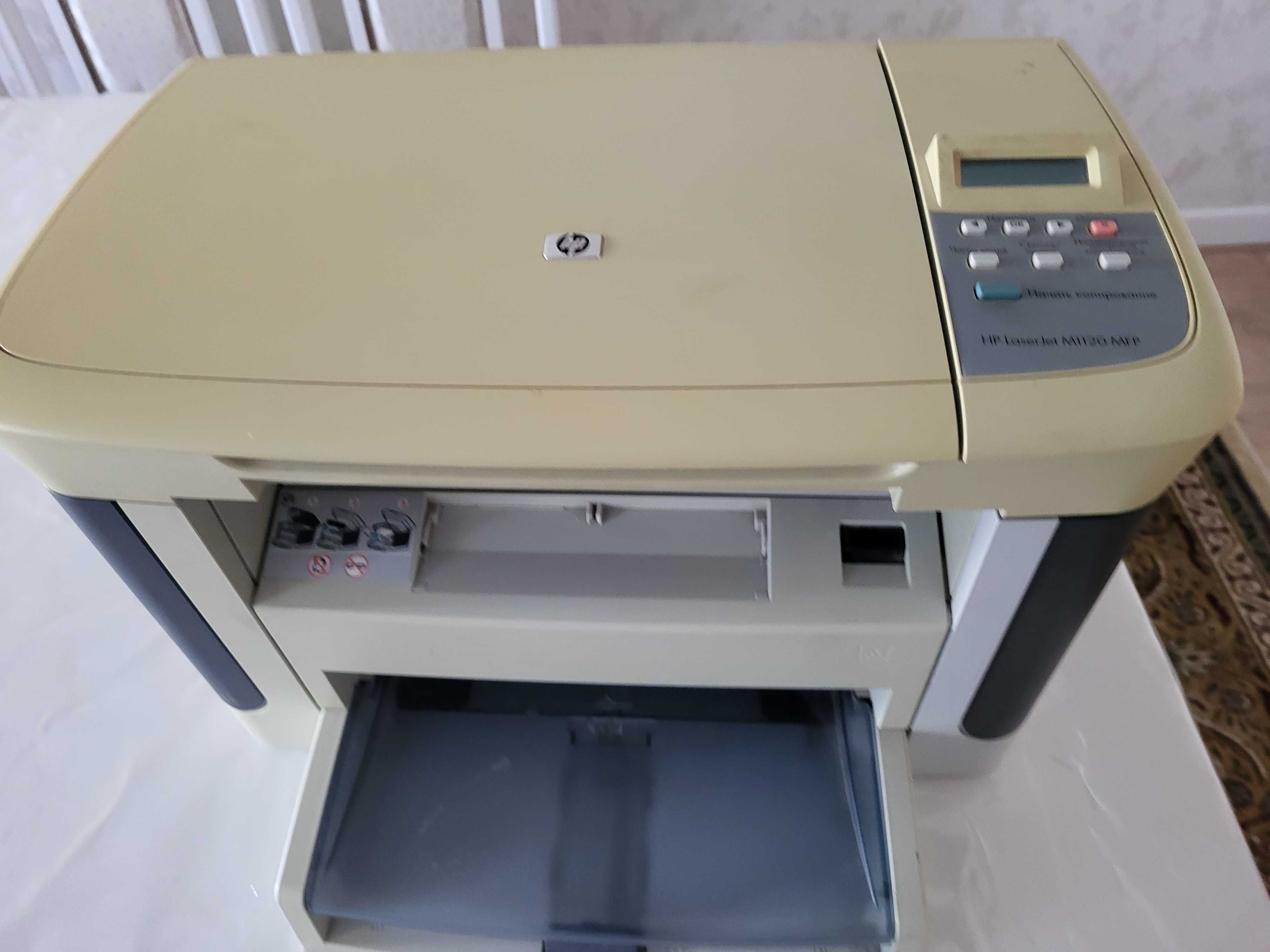 Принтер HP LaserJet M1120MFP