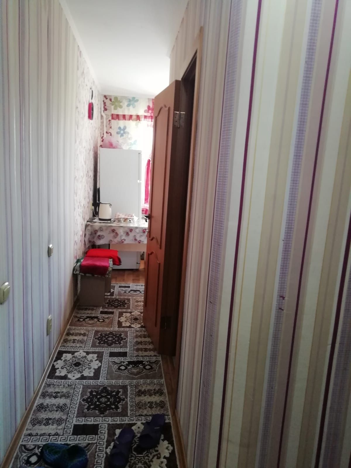 Продам 2х комнатную квартиру в хорошем районе.