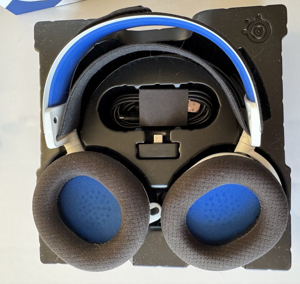 Наушники SteelSeries Arctis 7P+ белый