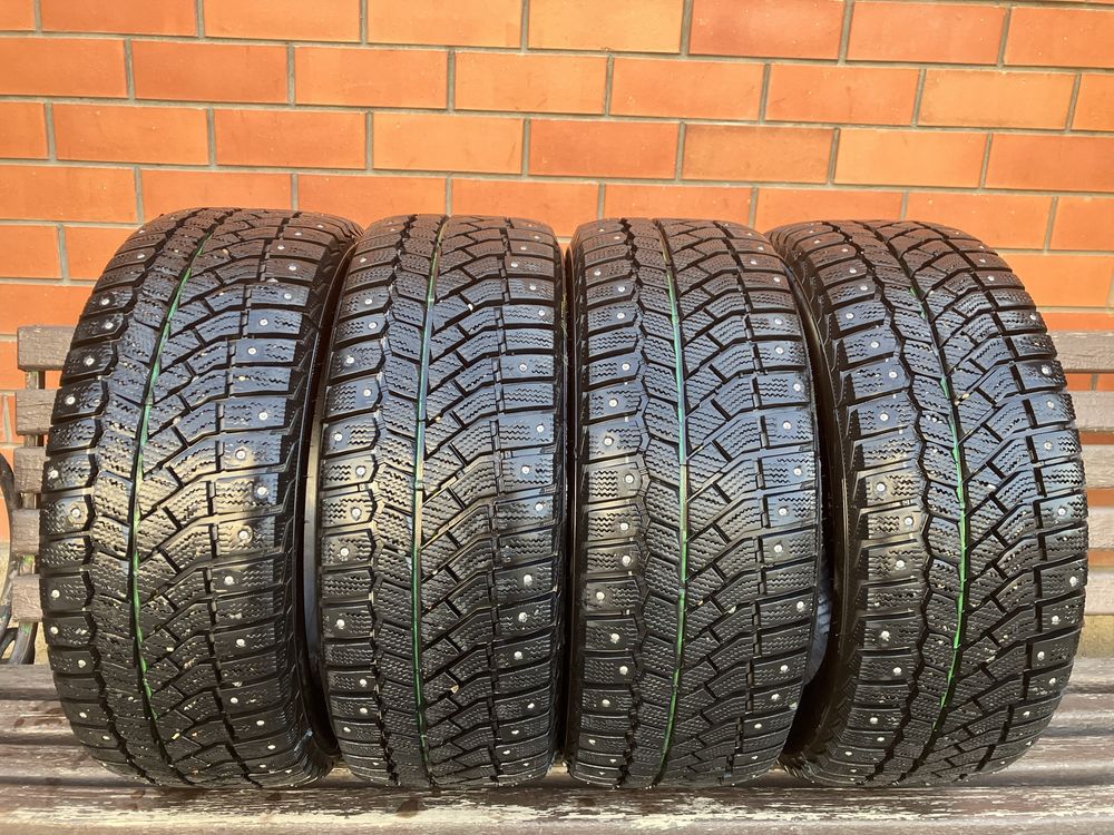 Комплект зимней резины Viatti Brina Nordico v-522, 225 45 R17, 94T