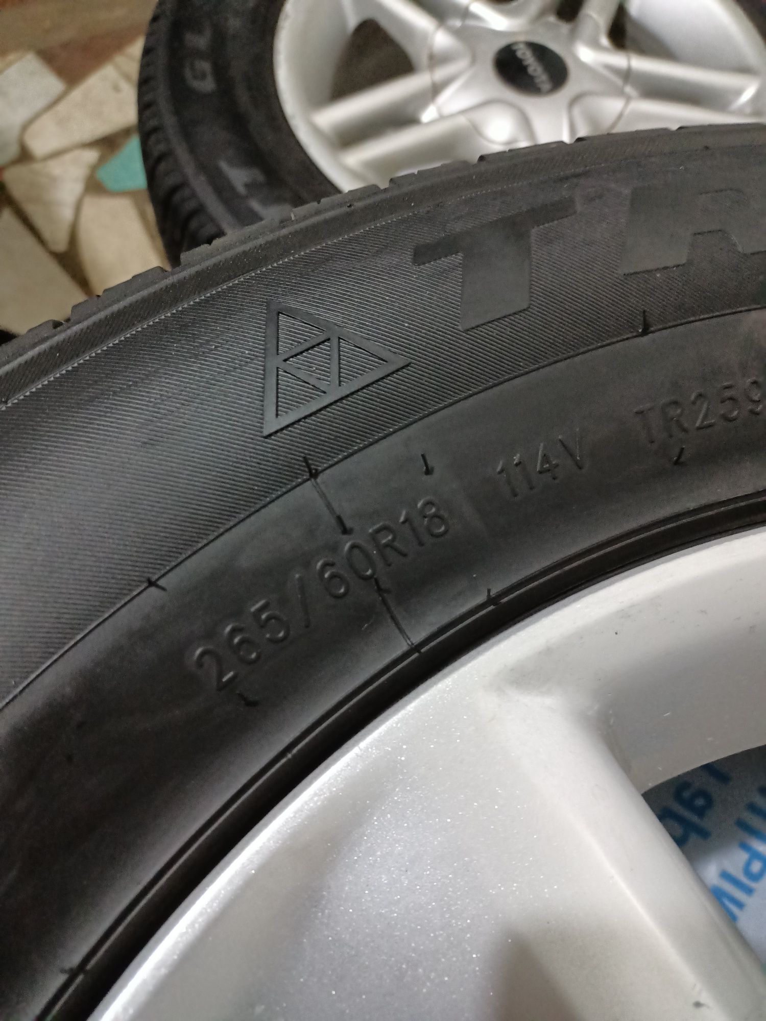 Колёса 265/60 R18 в отличном состоянии