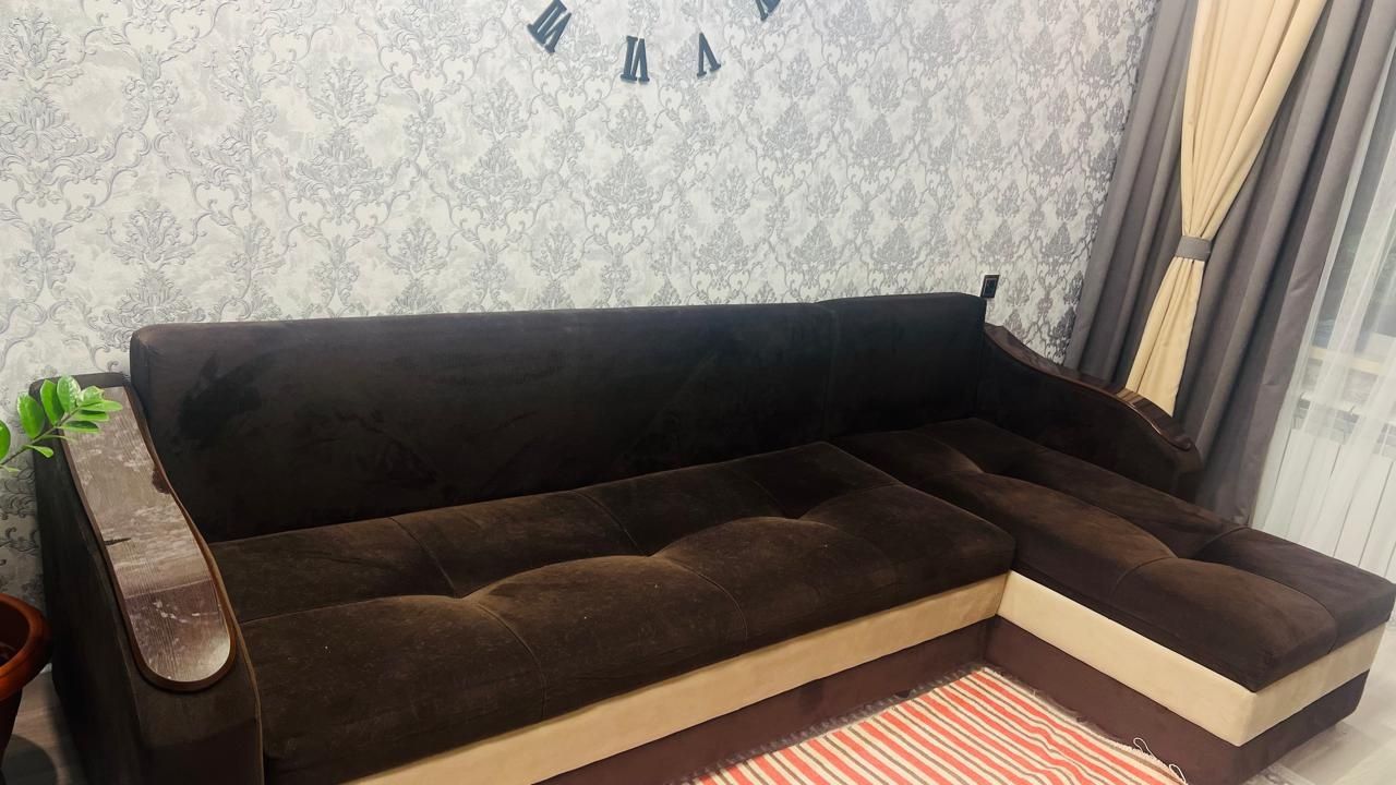 Продам диван недорого