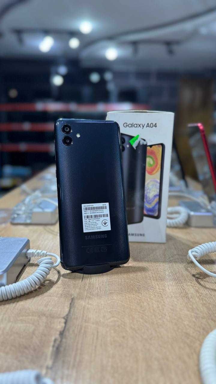 Телефон Samsung A04 64/самсунг А04 64