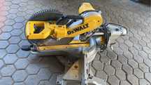 Пила торцовочная DEWALT DWS 780