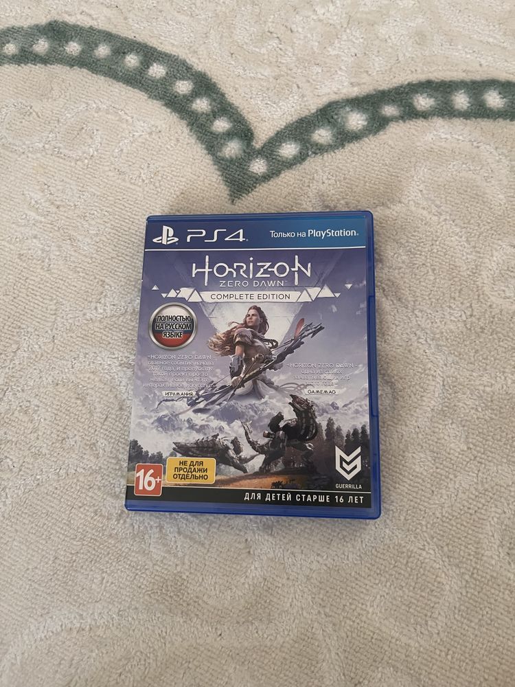 Продам PlayStation 4