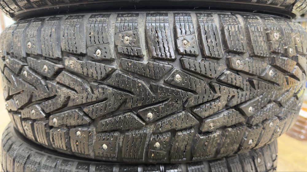 Nokian Nordman 7 195/65 R15 95T с шипами