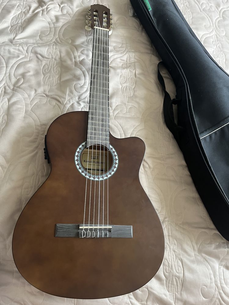 Классическая гитара GEWA Pure E-Acoustic Basic 4/4