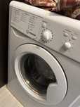 Продам стиральную машину Indesit