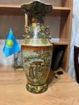 Вазы,форфоровые.