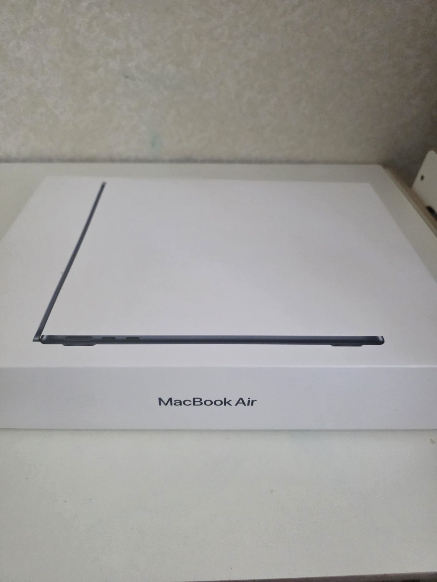 Продам MacBook Air M2