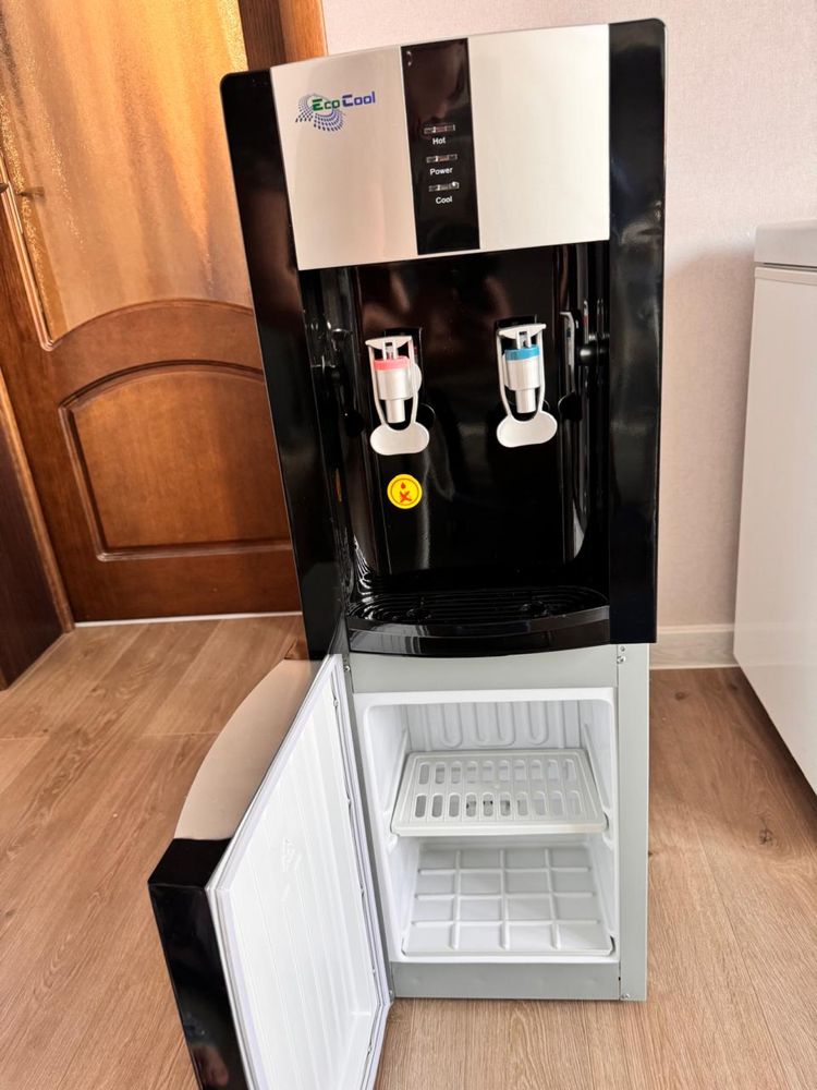 Продам куллер диспенсер для воды