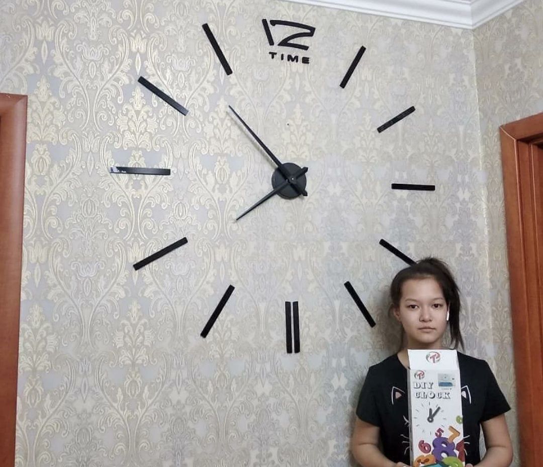 Продам 3D  часы.