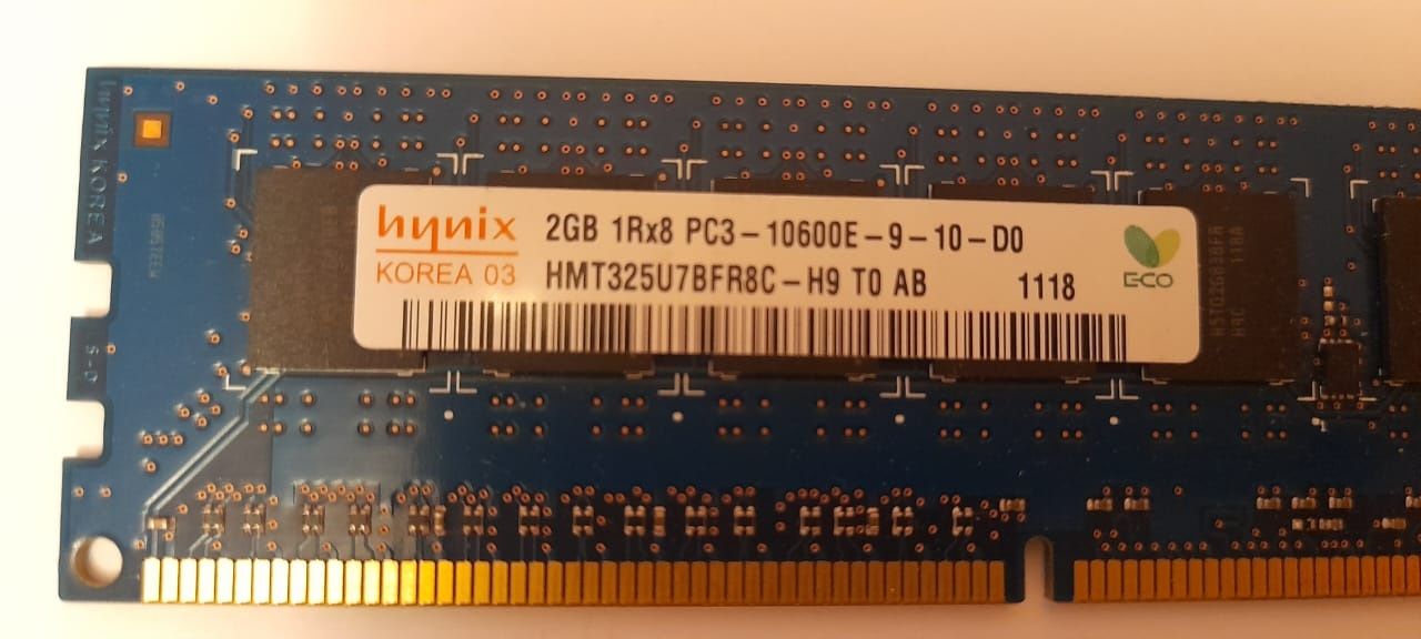 Продам ОЗУ. 2-Плашки. DDR-3./ 2-GB. Оперативная память.
