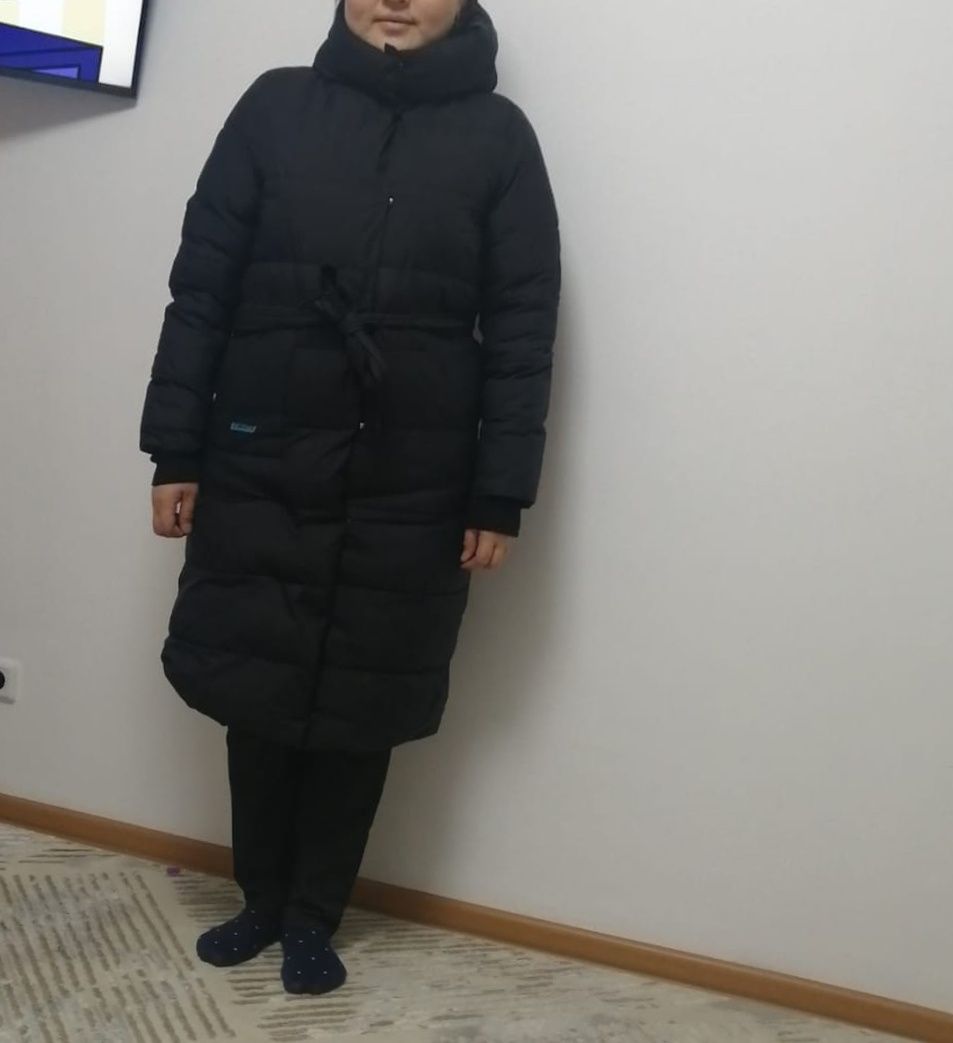 Продам женскую зимнюю куртку