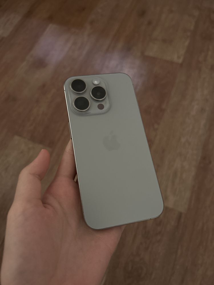 Iphone 15 pro 256 gb серый desert titanium