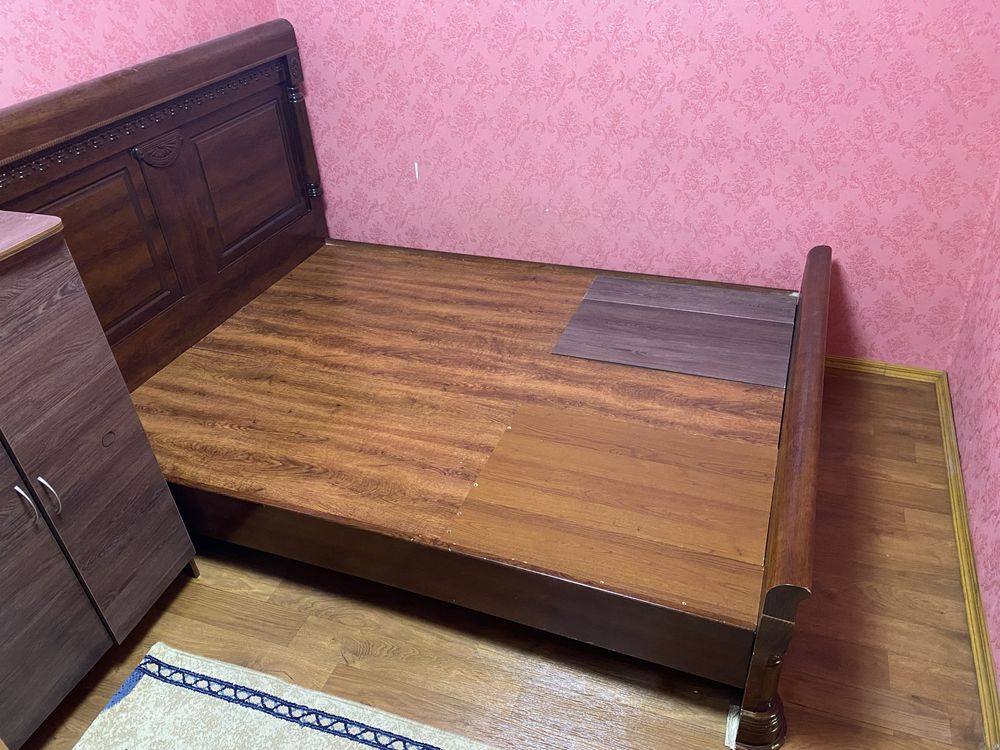 Продам двухспальную кровать