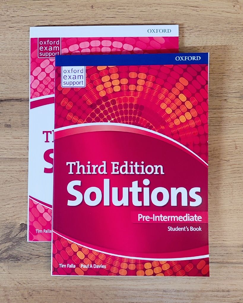 Solutions Third Edition Pre-lntermediate