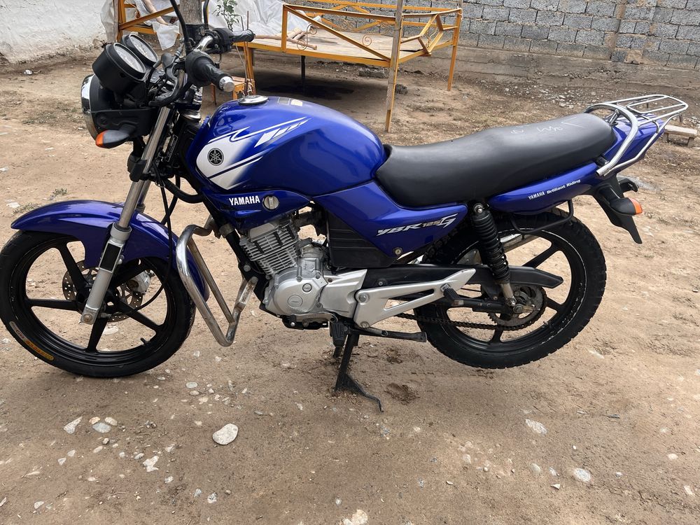 Moдель Yamaha Cyb125