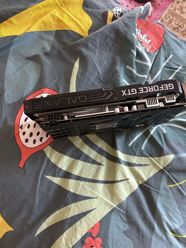 Продам видеокарту GTX 1660 Super 6GB