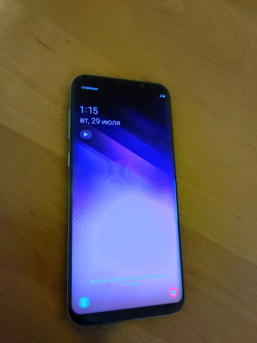 Самсунг S 8 plus с коробкой 64гб