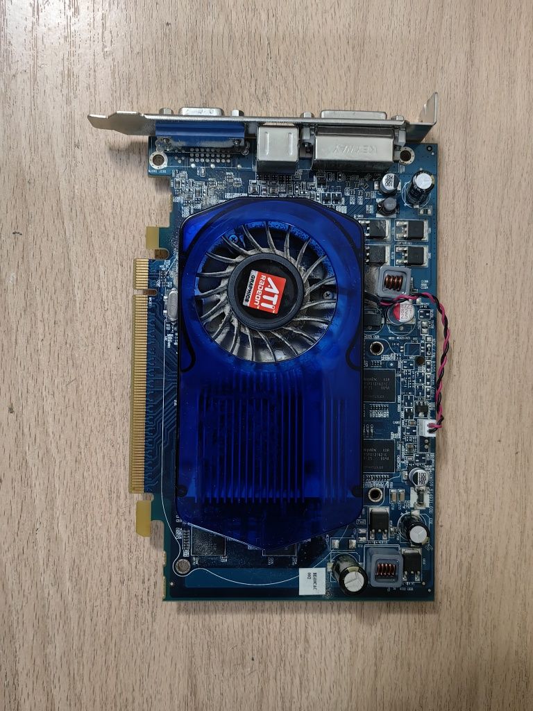 Видеокарта HD3650