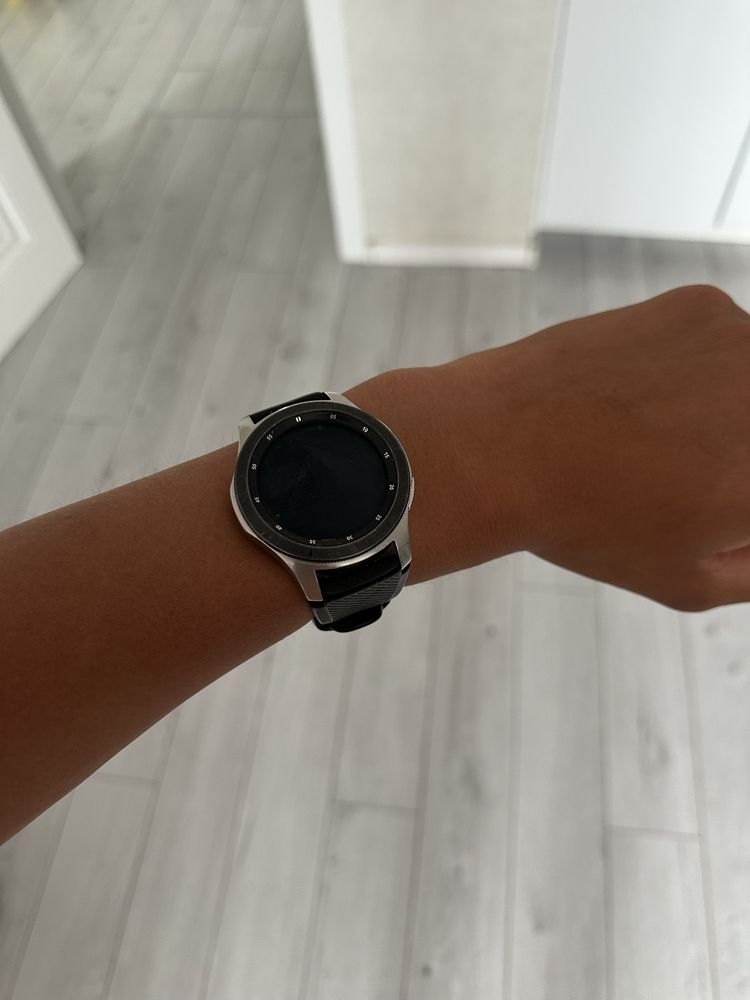 Samsung Galaxy watch SM-R800