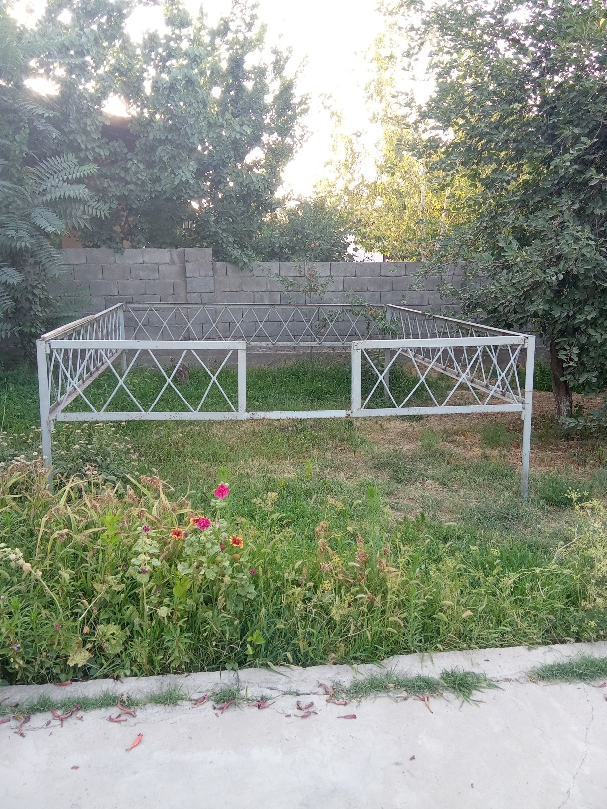 Тапчан  разборный размер 3,5 *3