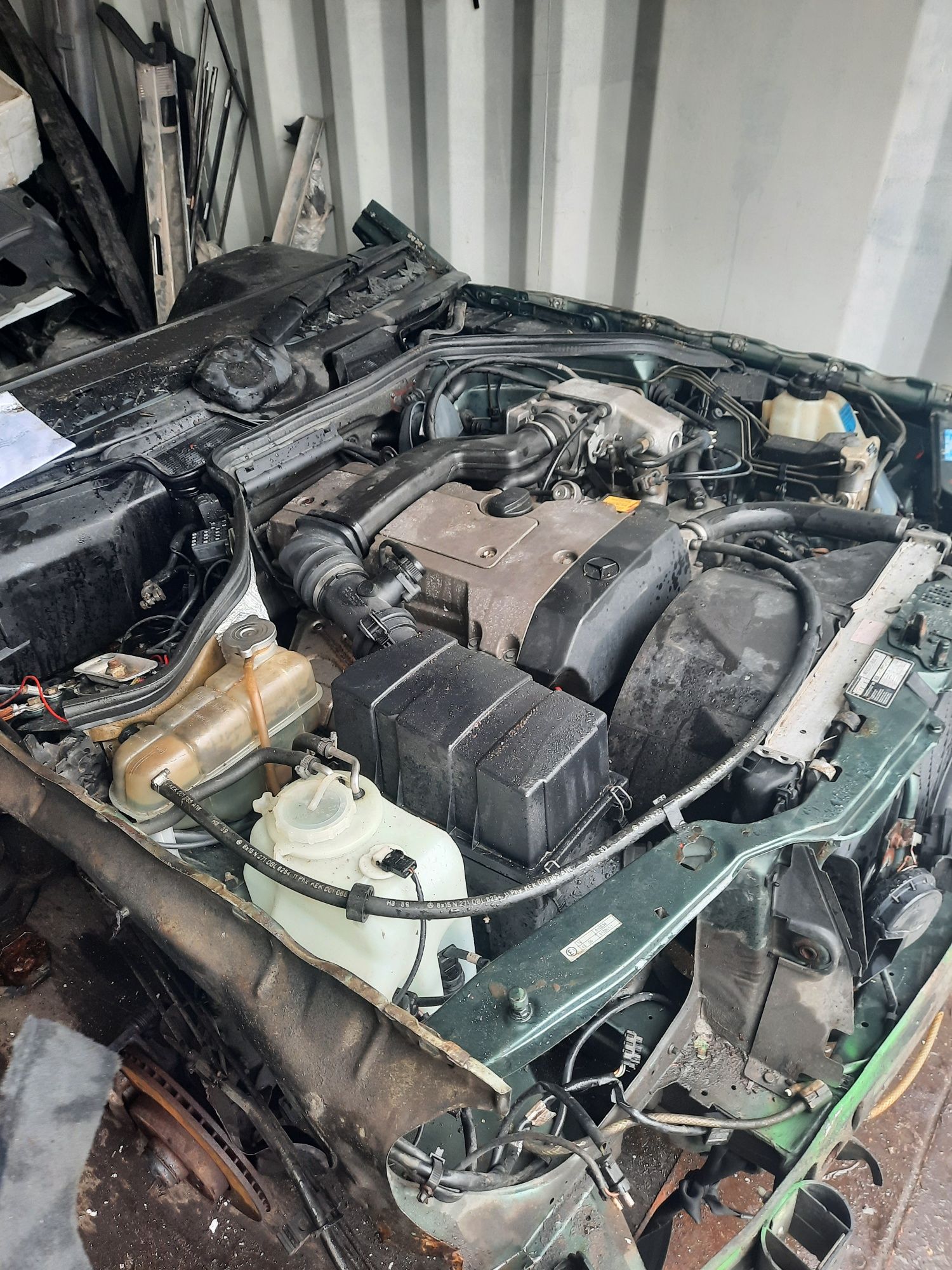 W124 ешка авторазбор мерседес бу запчасть двигатель акпп редуктор