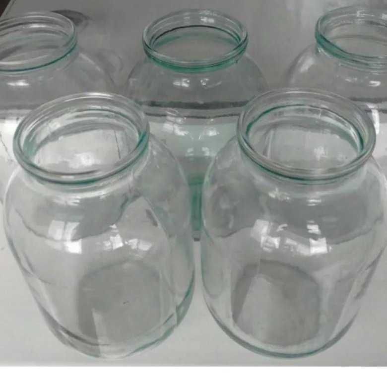 Продам 2 х литр банки чистые