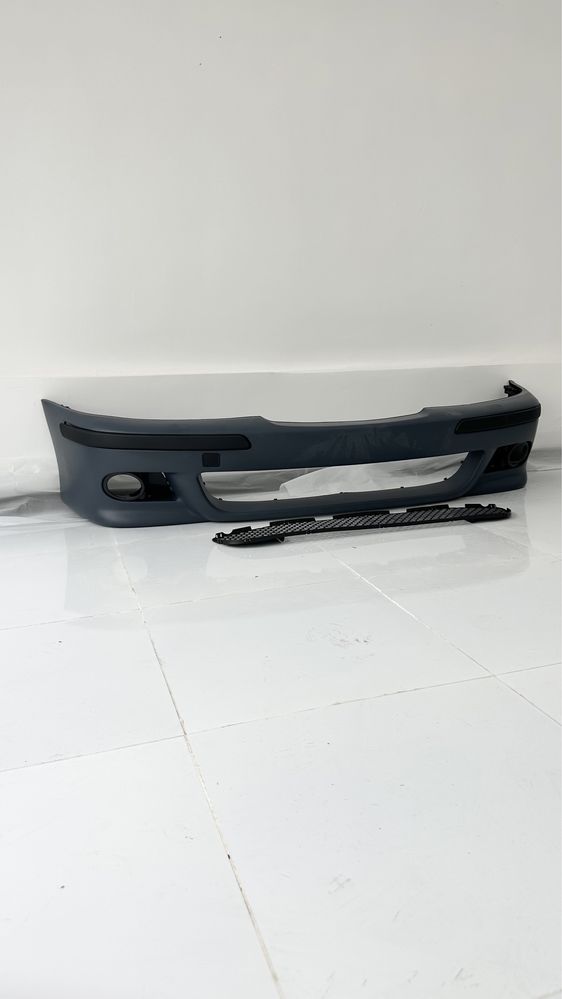 Бампер BMW E39 M5 БМВ